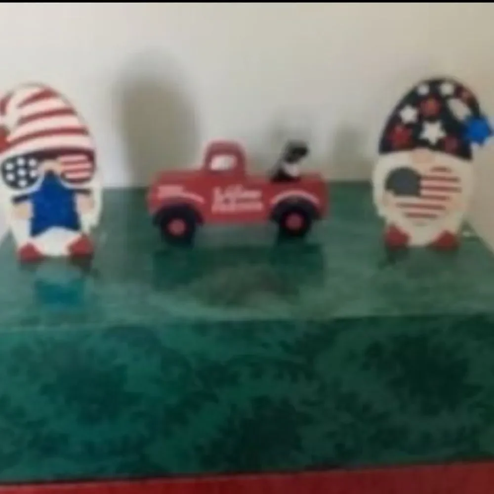 Set of 3 Patriotic Display